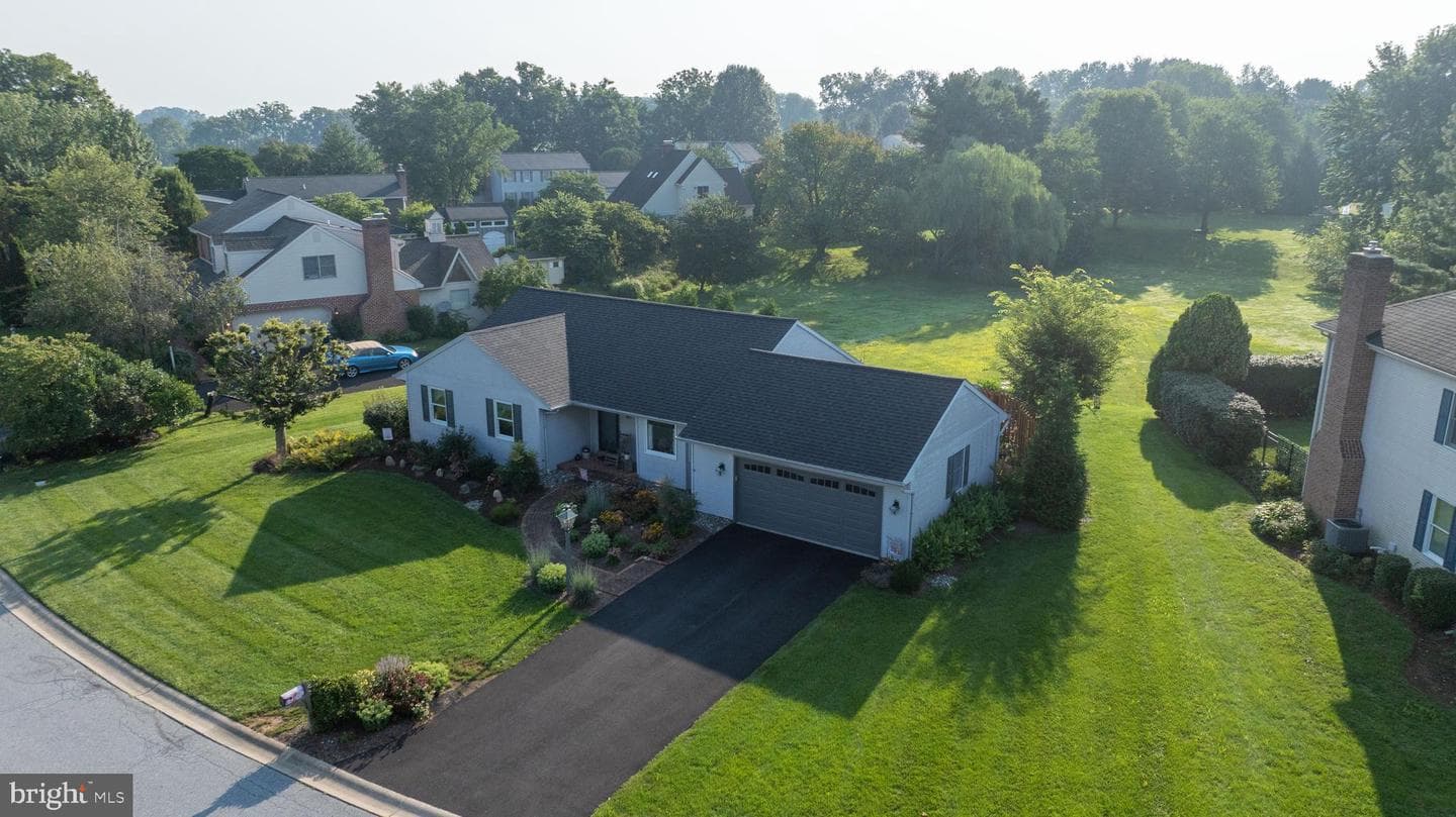 923 Jade Avenue photo 48