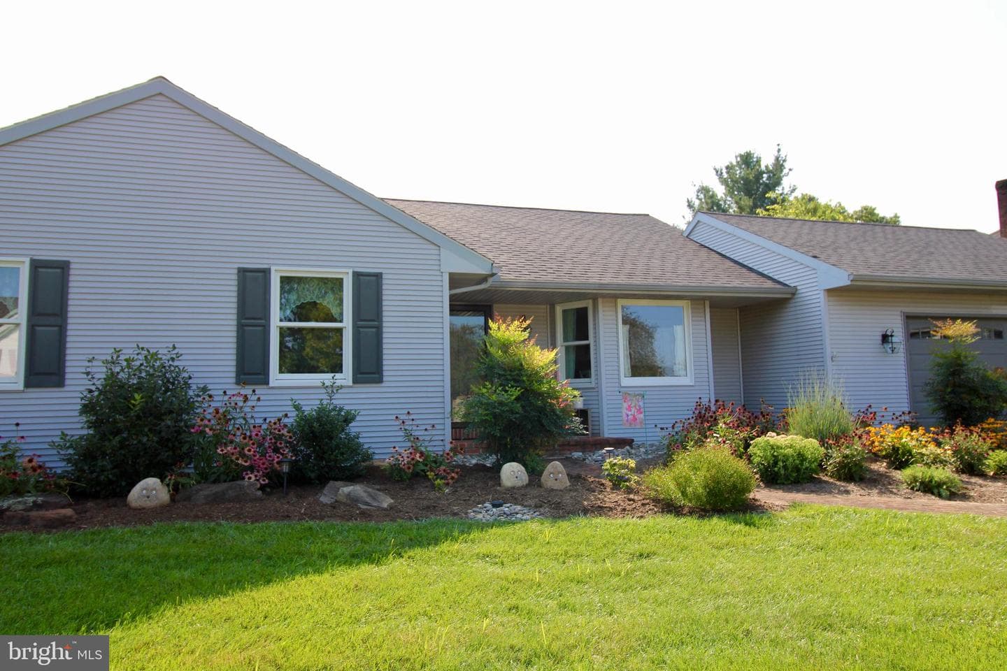 923 Jade Avenue photo 8