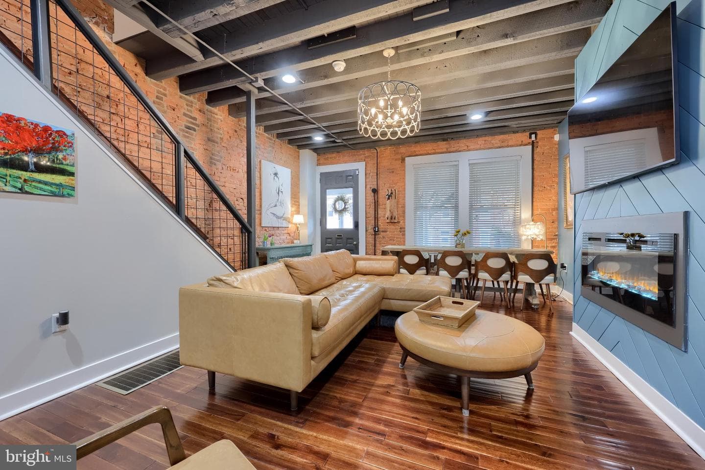 350 E Chestnut Street photo 6