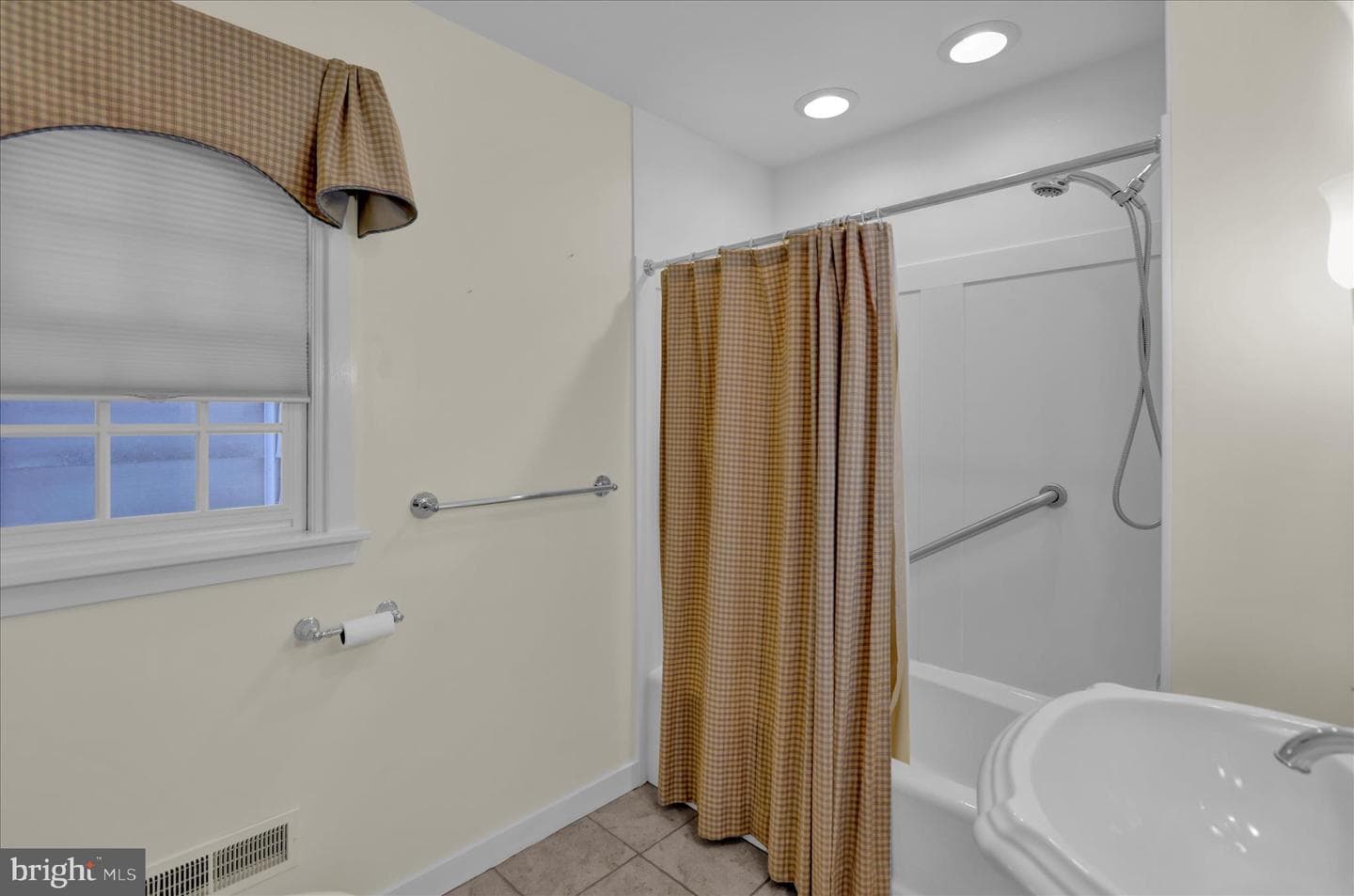 62 Oak Lane photo 50