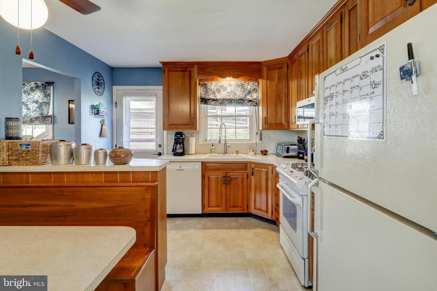 1146 Hermosa Avenue photo 17