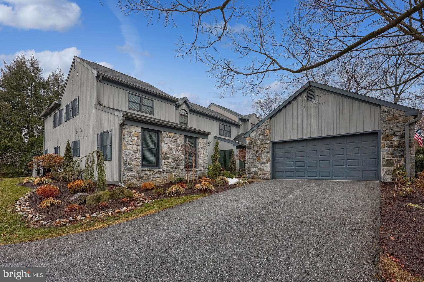 33 Deer Ford Drive