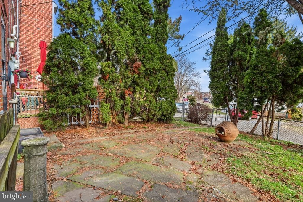71 Hershey Avenue photo 28