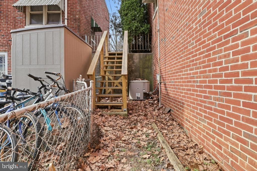 71 Hershey Avenue photo 29