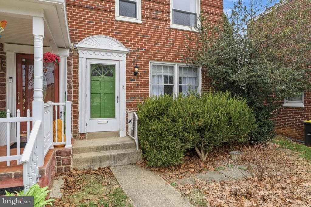 71 Hershey Avenue photo 3