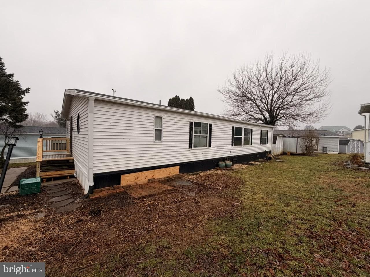 203 Oakfield Court W photo 6