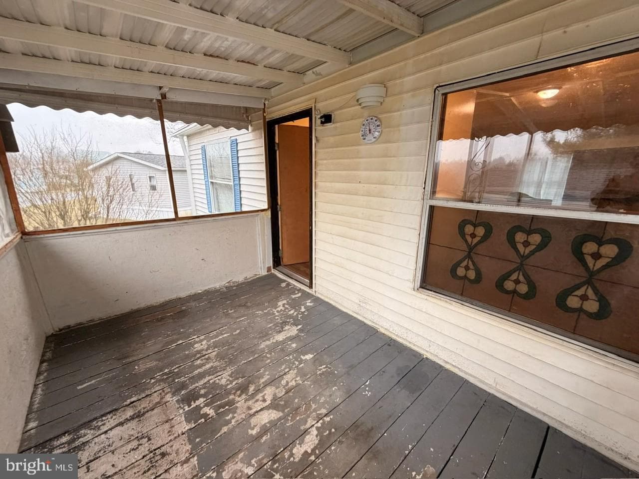 203 Oakfield Court W photo 8