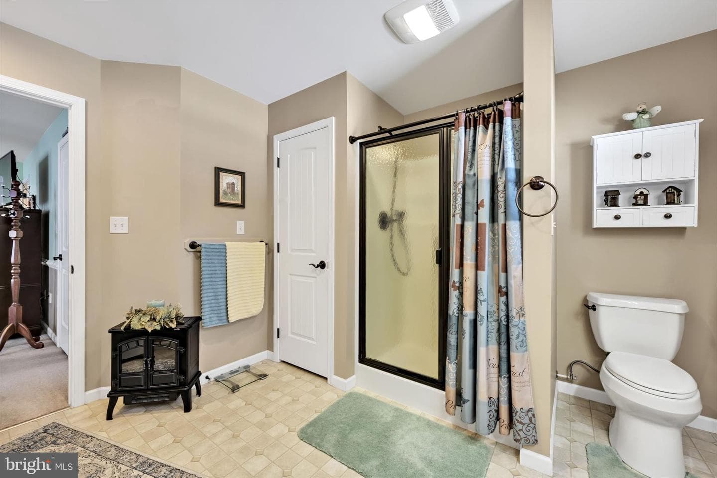 820 Cambridge Drive photo 22