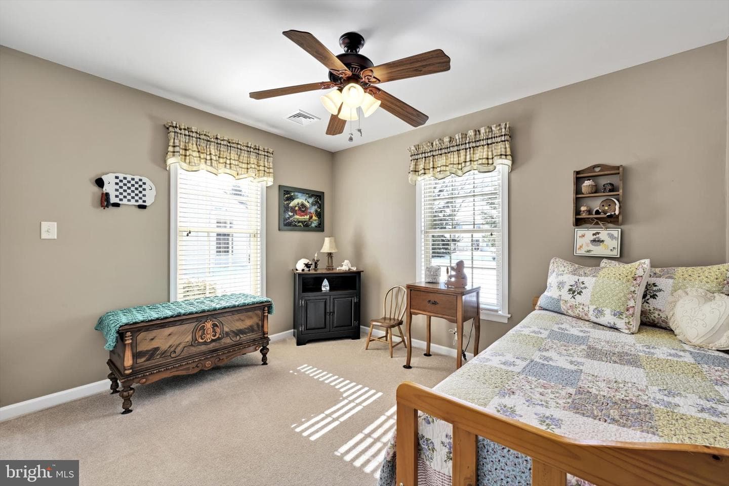 820 Cambridge Drive photo 23
