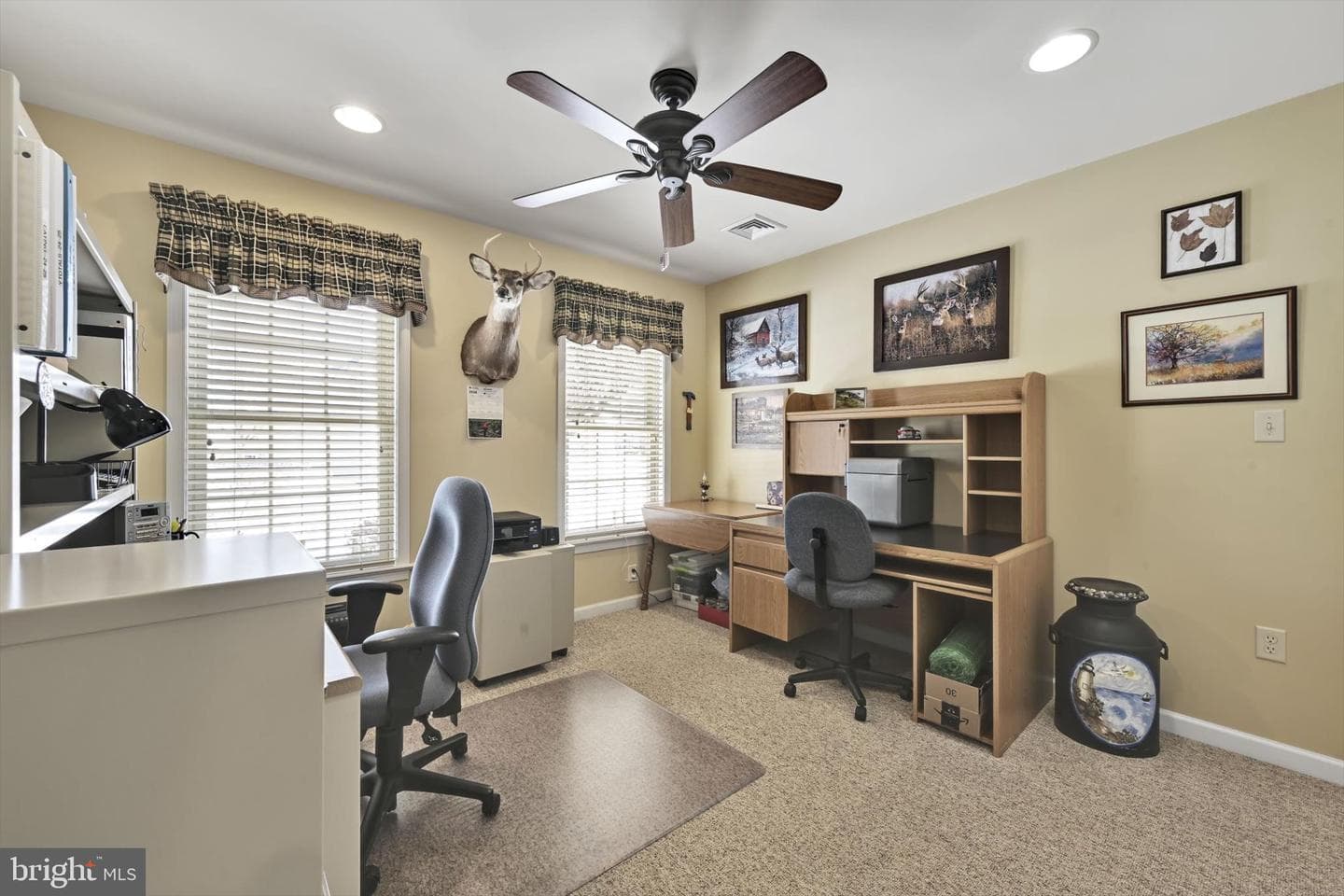 820 Cambridge Drive photo 26