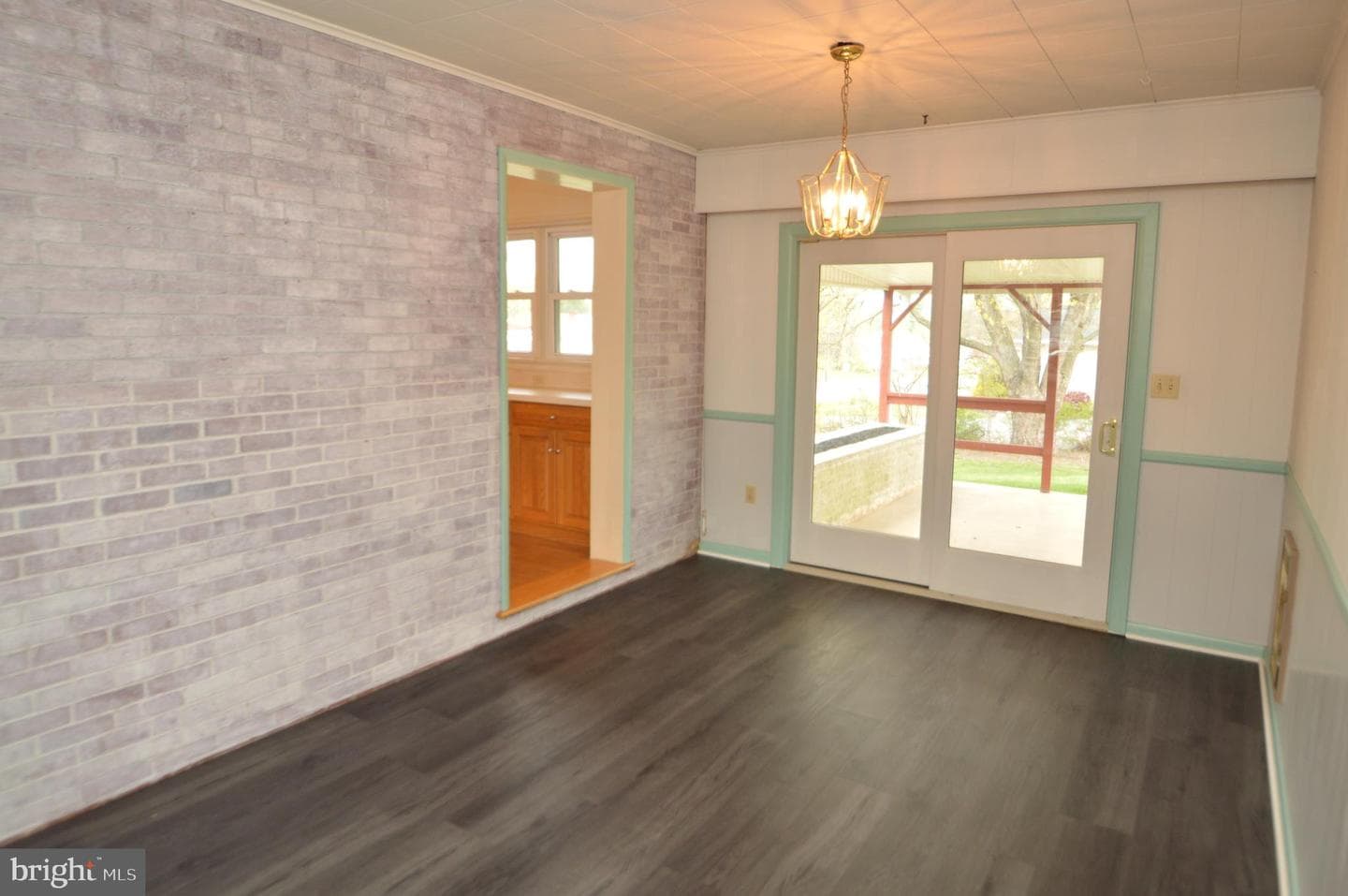401 Lemon Street photo 17
