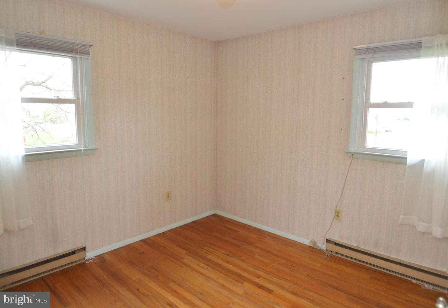 401 Lemon Street photo 19