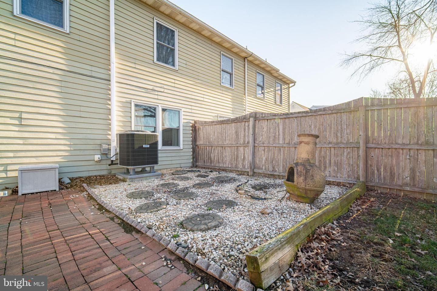 250 Huntington Drive photo 27