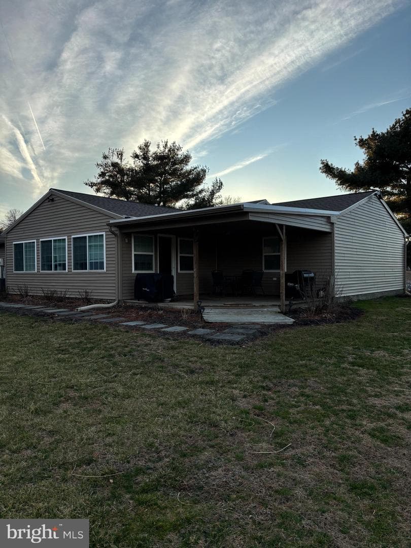 501 Goldfinch Drive photo 4