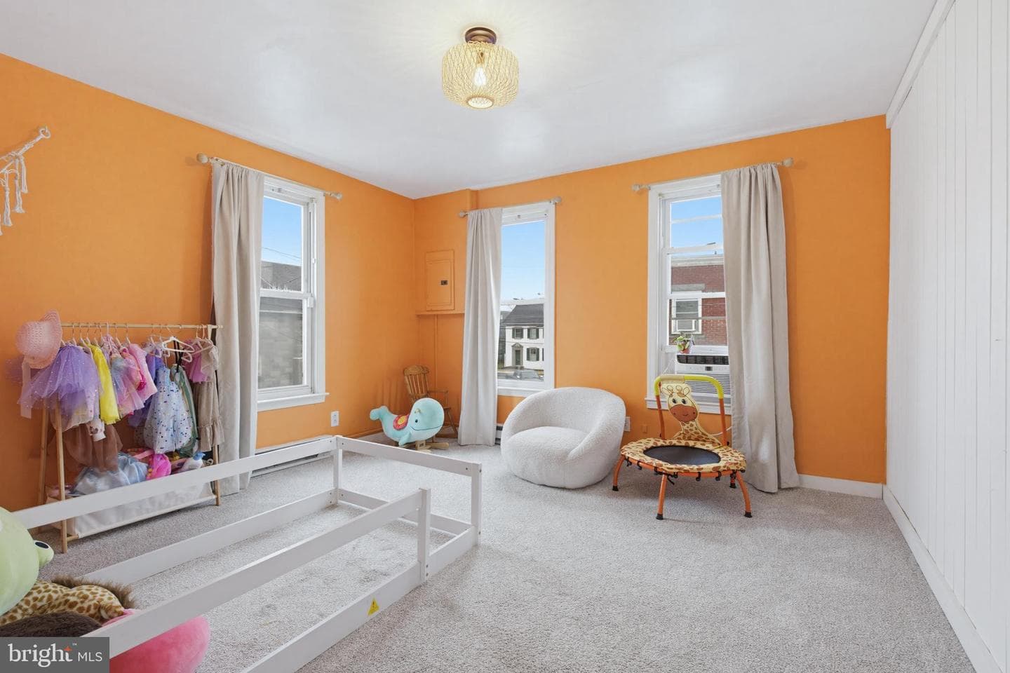 114 N Market Avenue photo 21