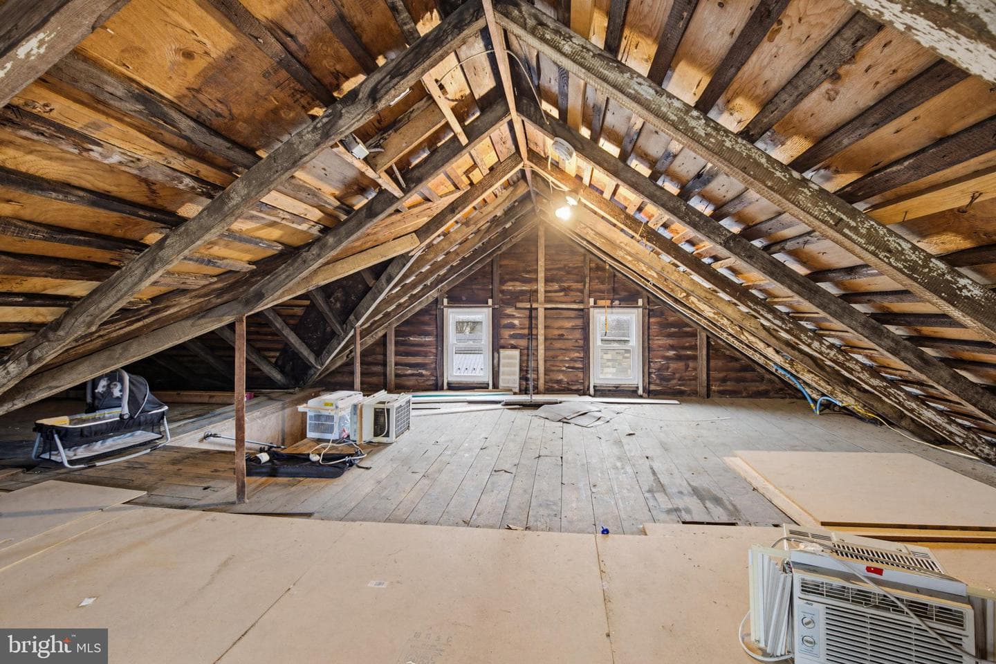 114 N Market Avenue photo 34