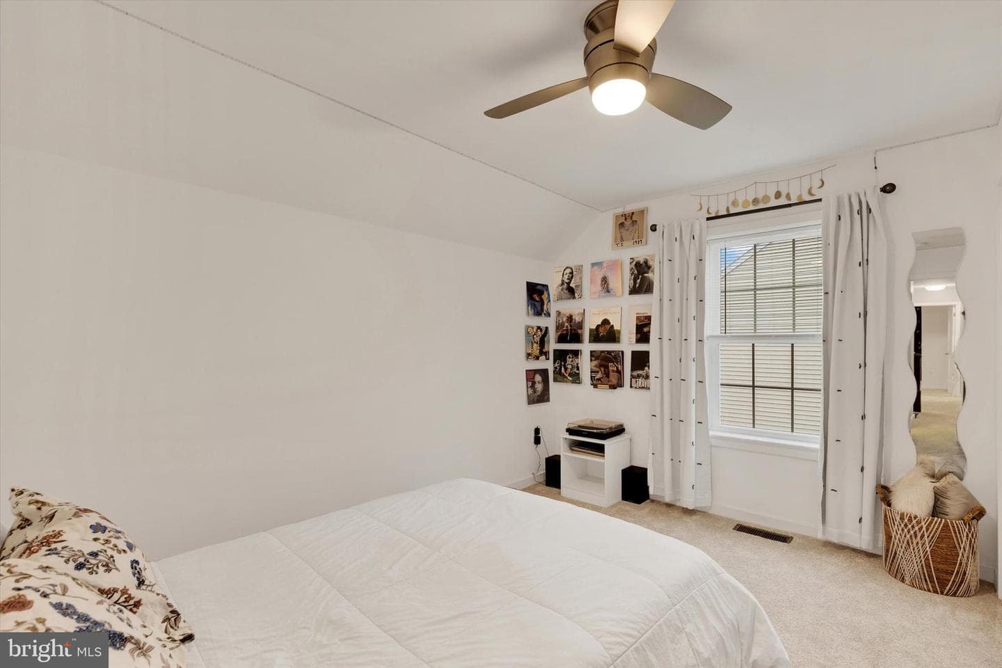 226 Loghes Drive photo 36