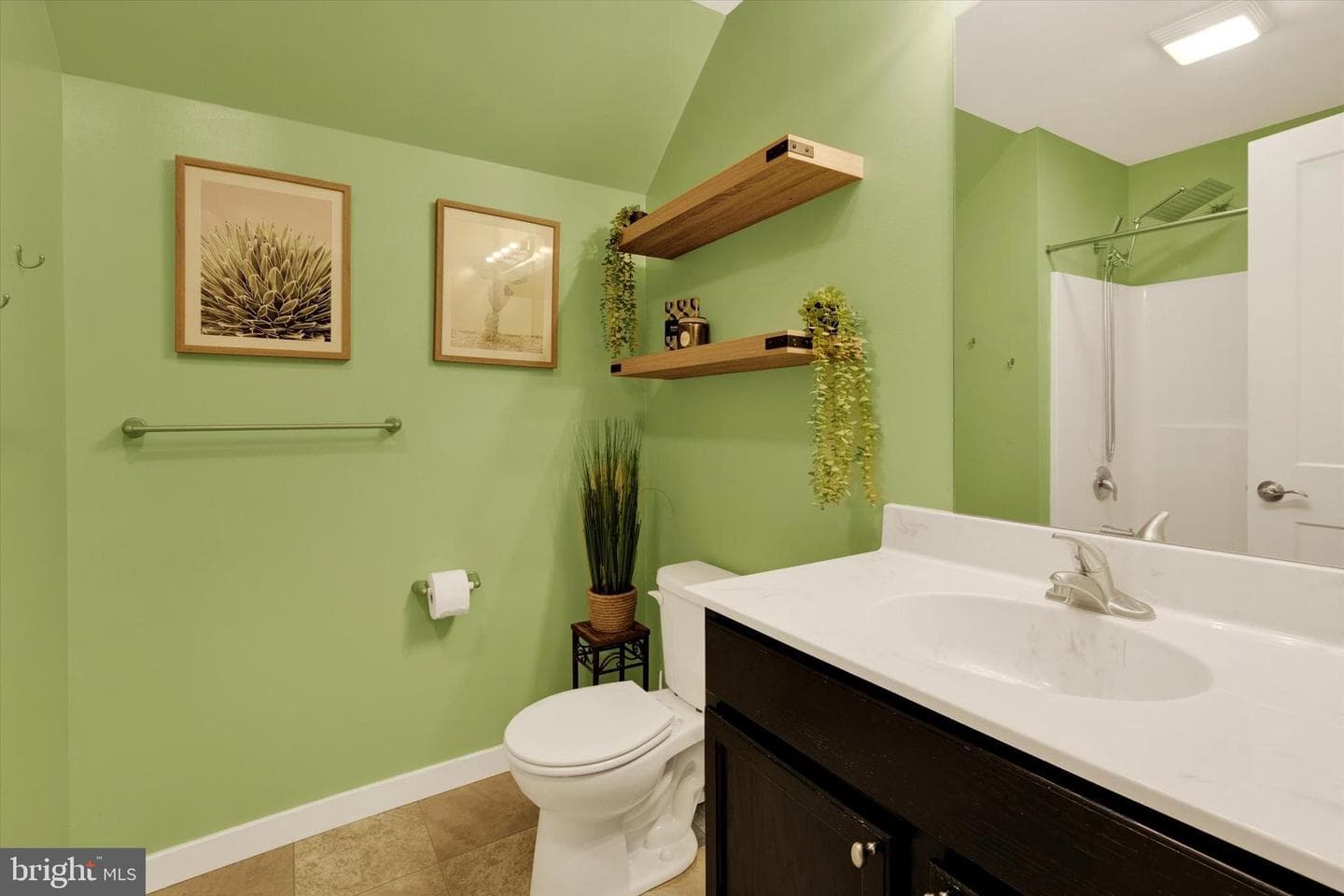 226 Loghes Drive photo 38