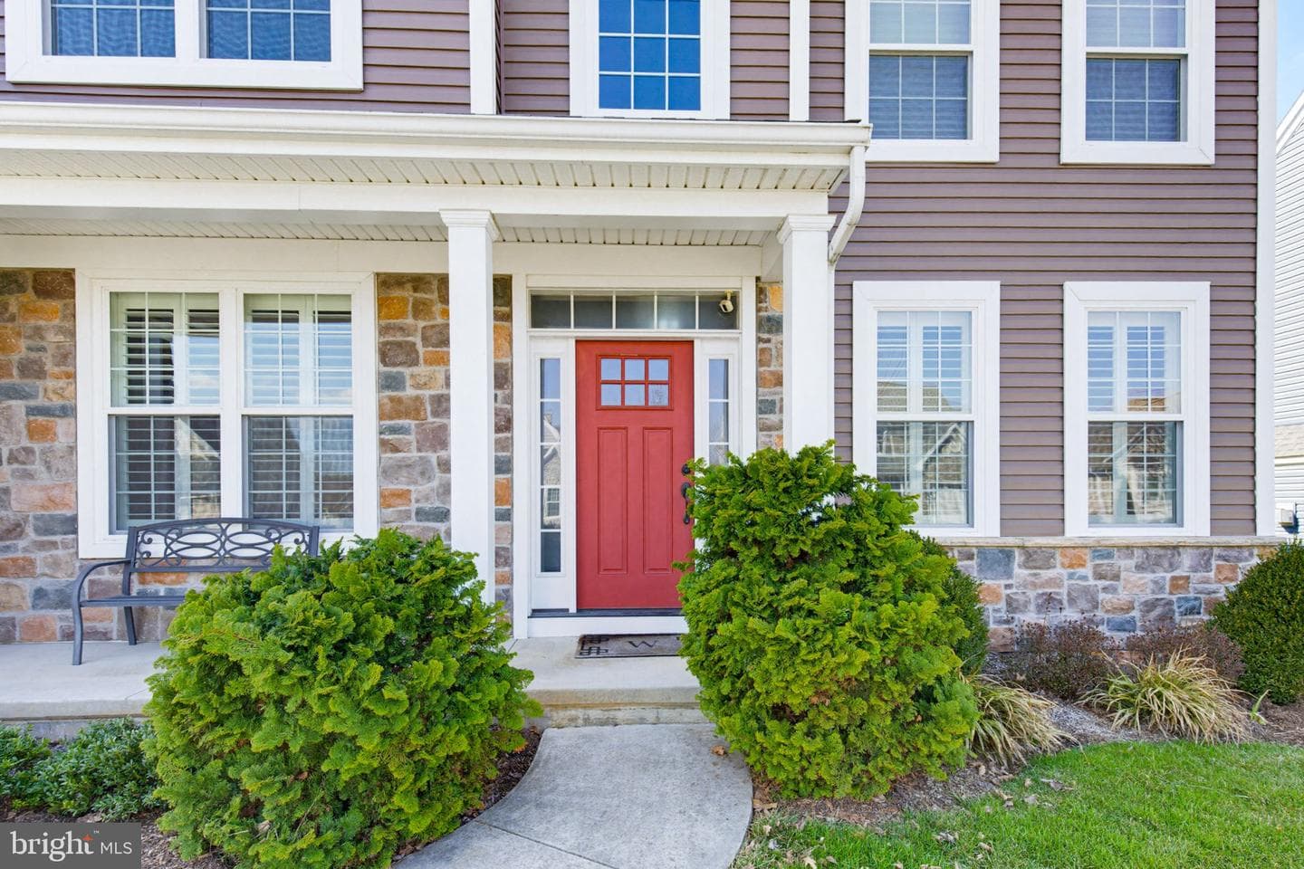 1021 Suffolk Drive photo 2