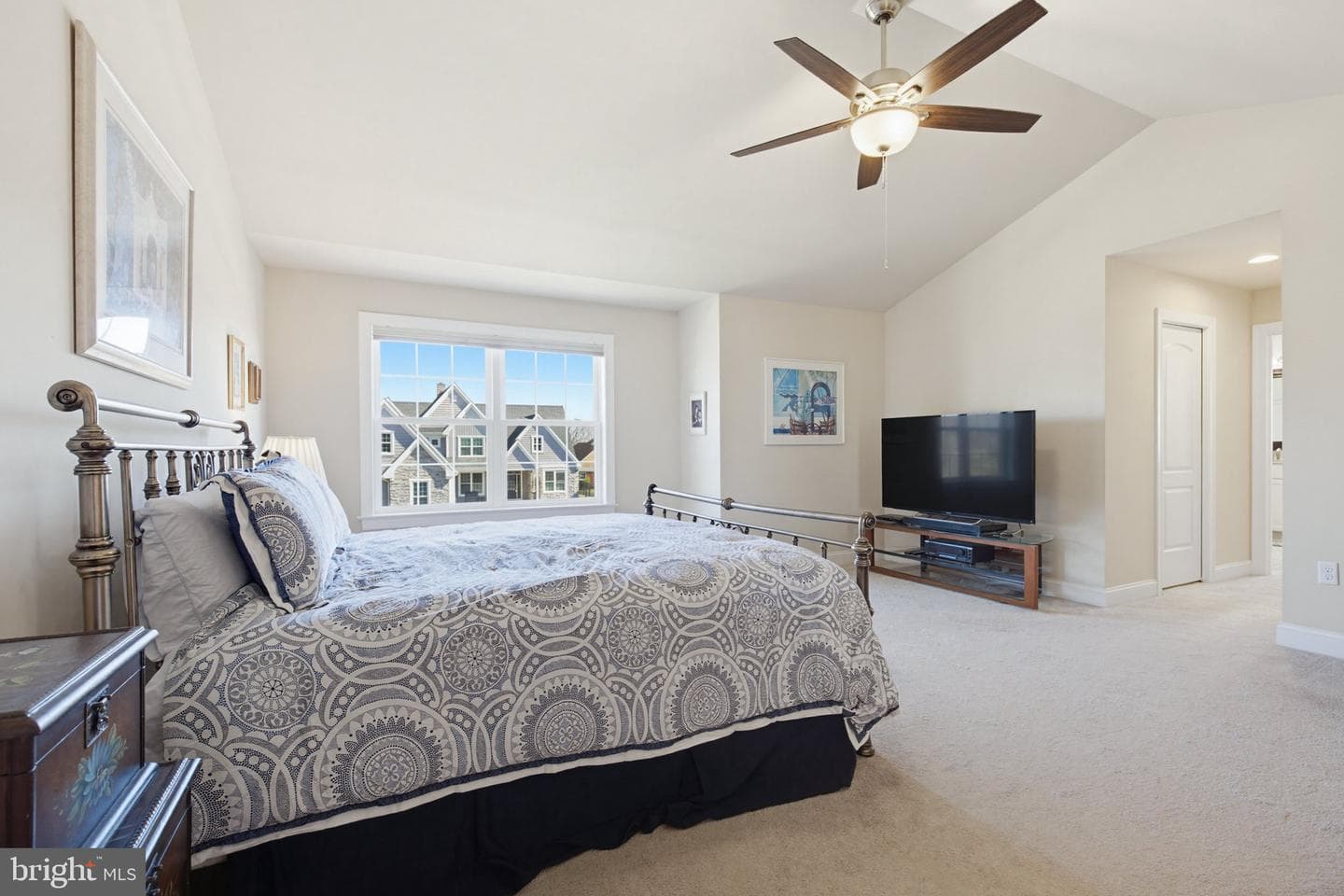 1021 Suffolk Drive photo 20