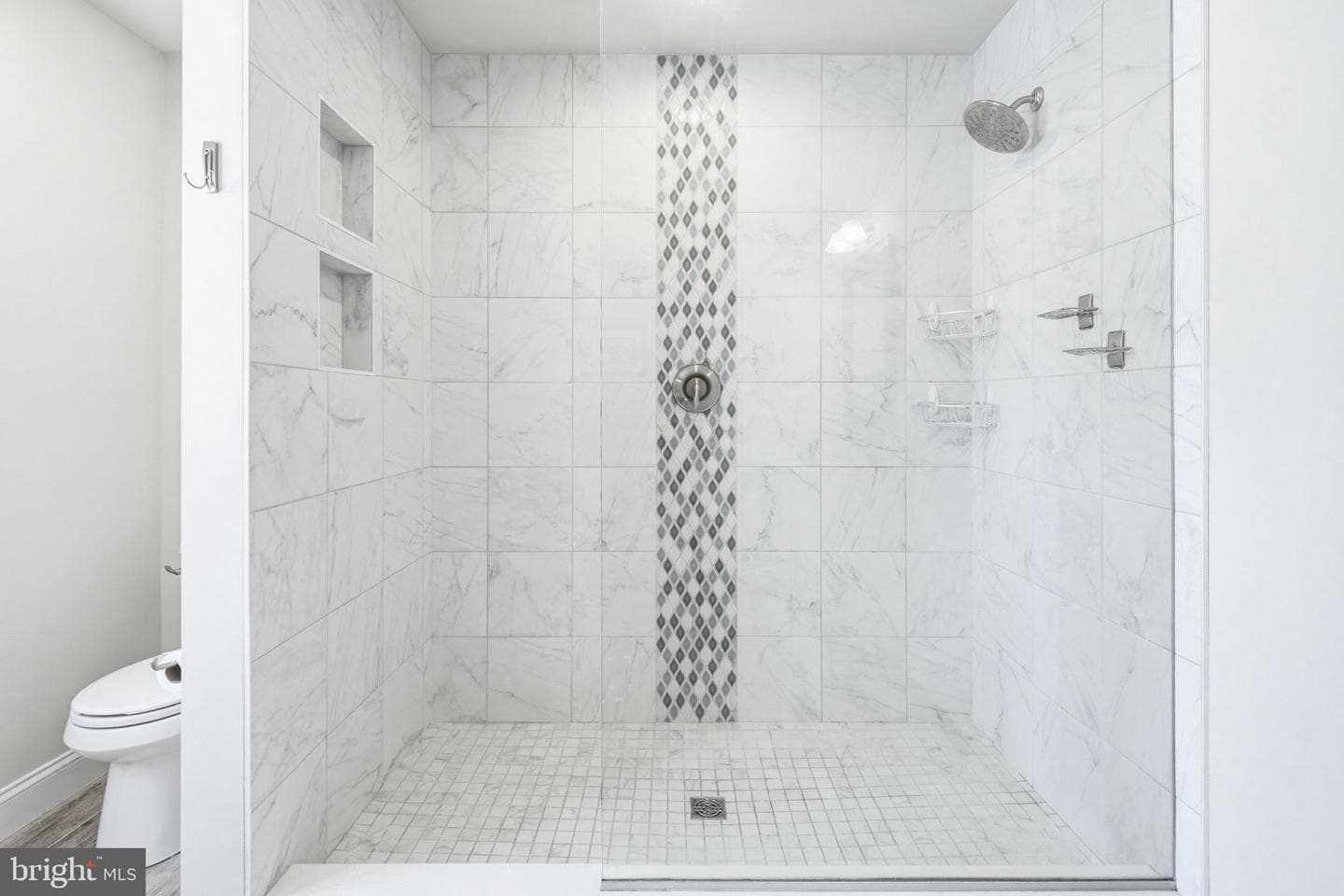 1021 Suffolk Drive photo 24