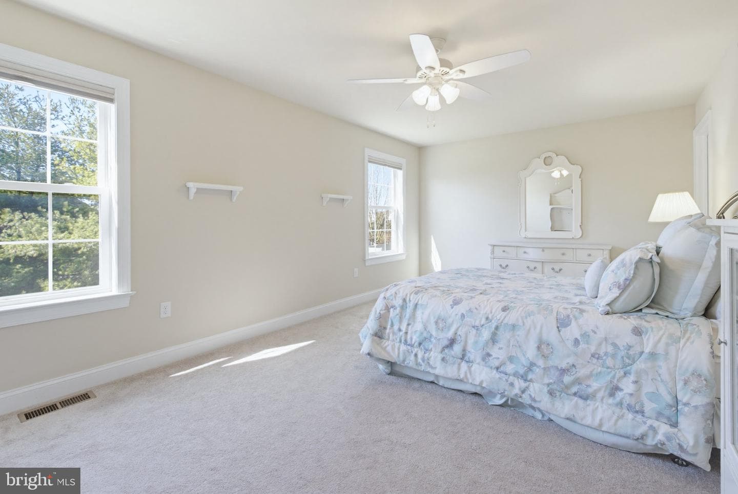 1021 Suffolk Drive photo 27