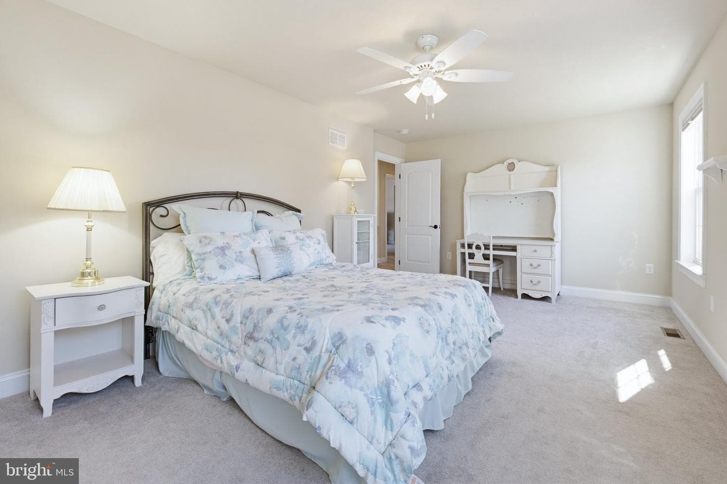 1021 Suffolk Drive photo 28