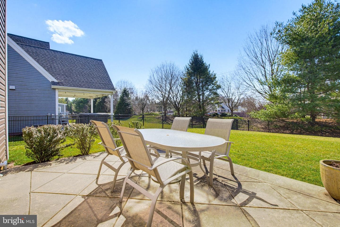 1021 Suffolk Drive photo 34
