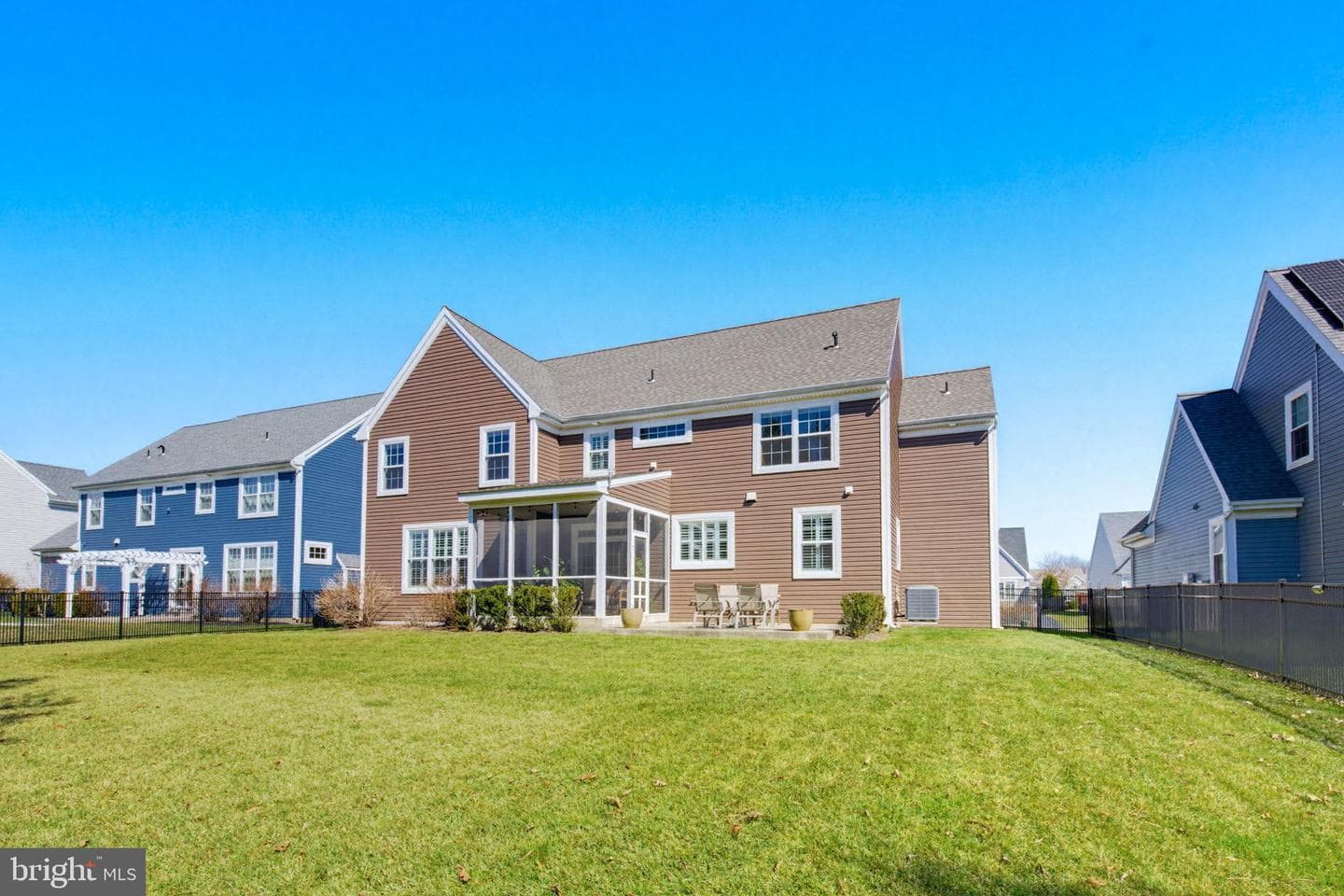 1021 Suffolk Drive photo 39