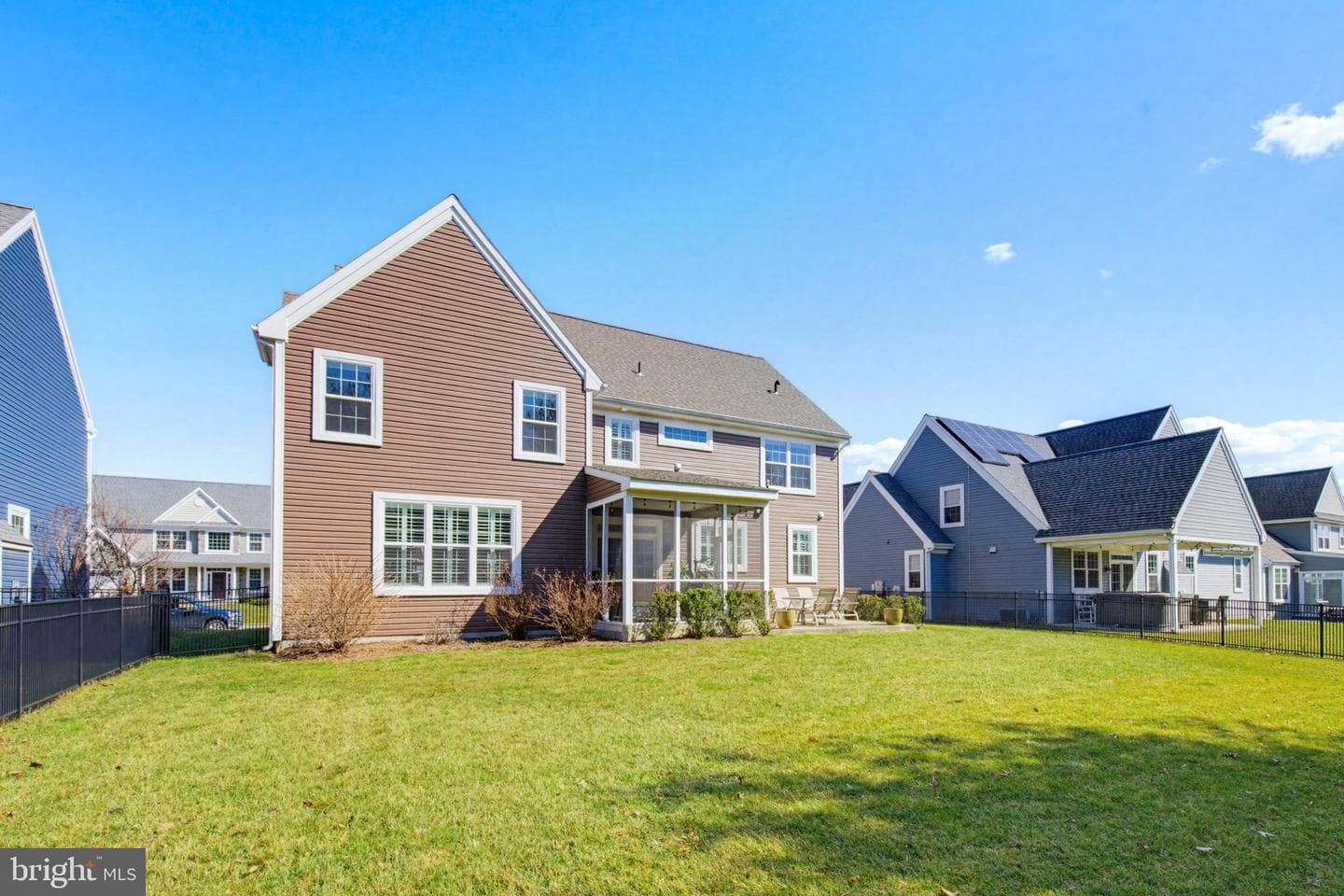 1021 Suffolk Drive photo 40