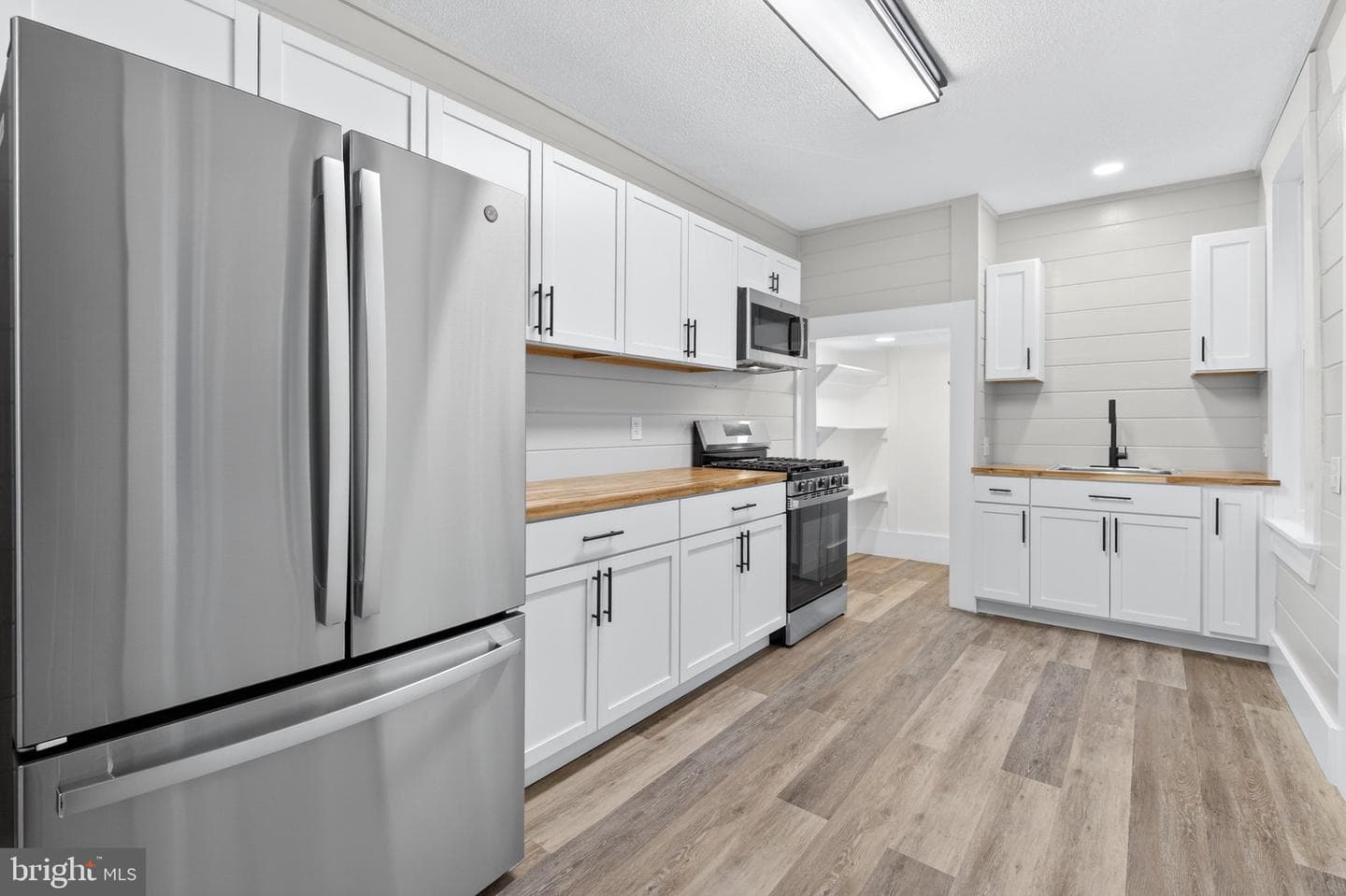 345 Beaver Street photo 11