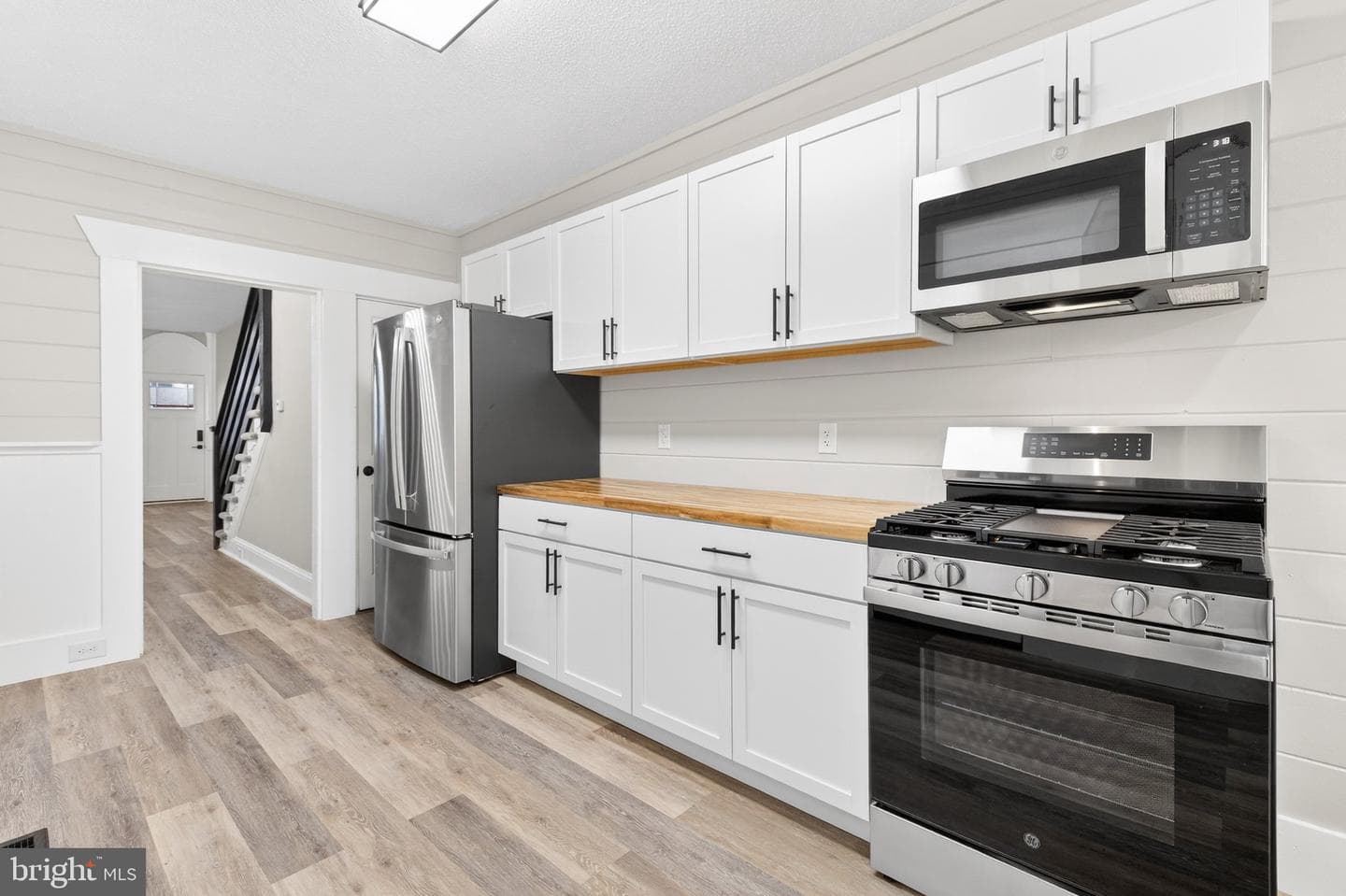 345 Beaver Street photo 15