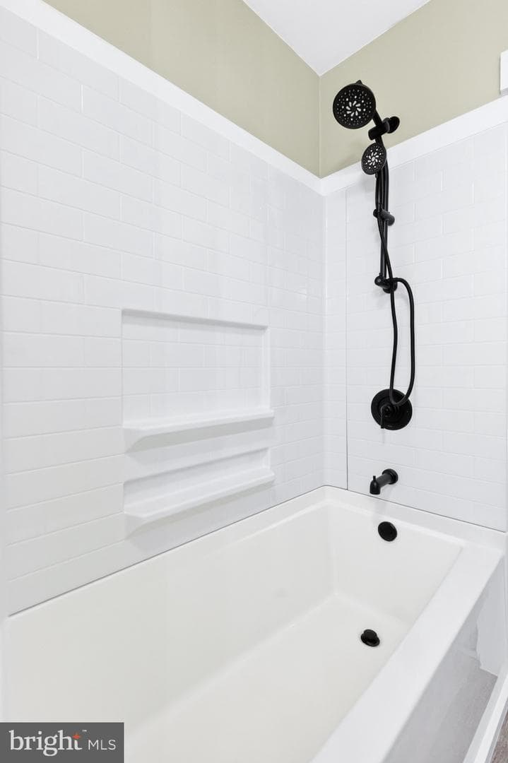 345 Beaver Street photo 30