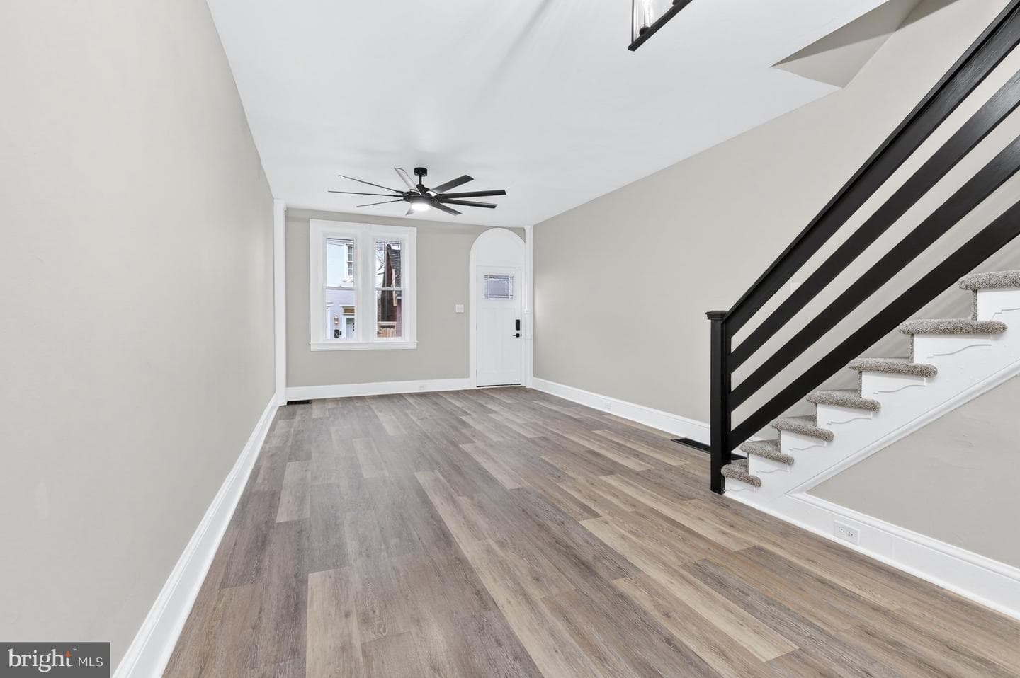 345 Beaver Street photo 9