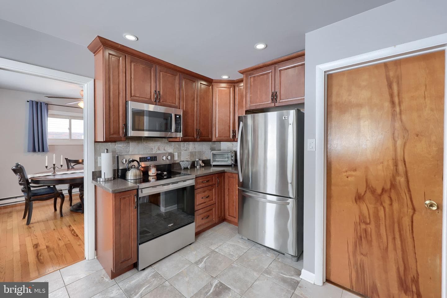340 Primrose Avenue photo 19