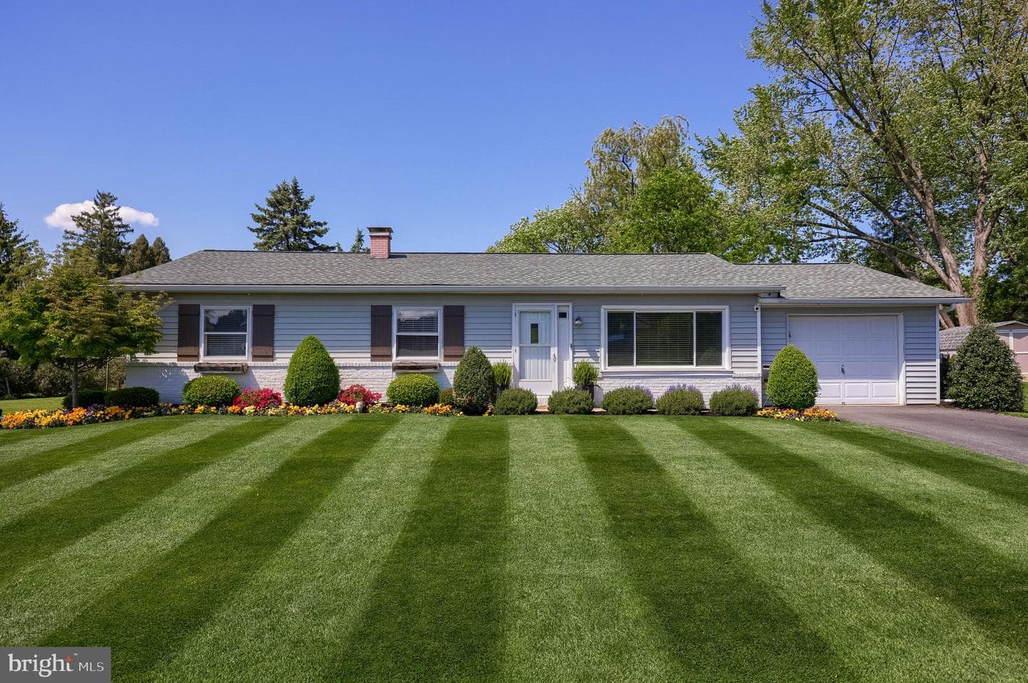 48 Vista Drive photo 2