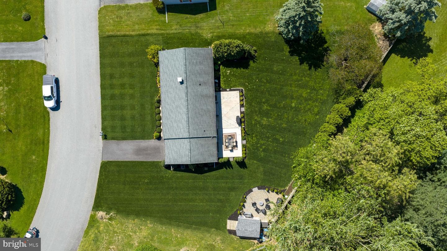 48 Vista Drive photo 9