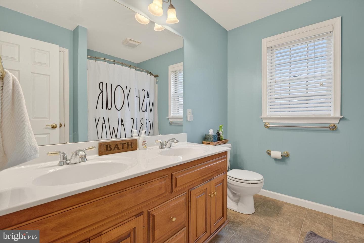 104 Royal Horse Way photo 40