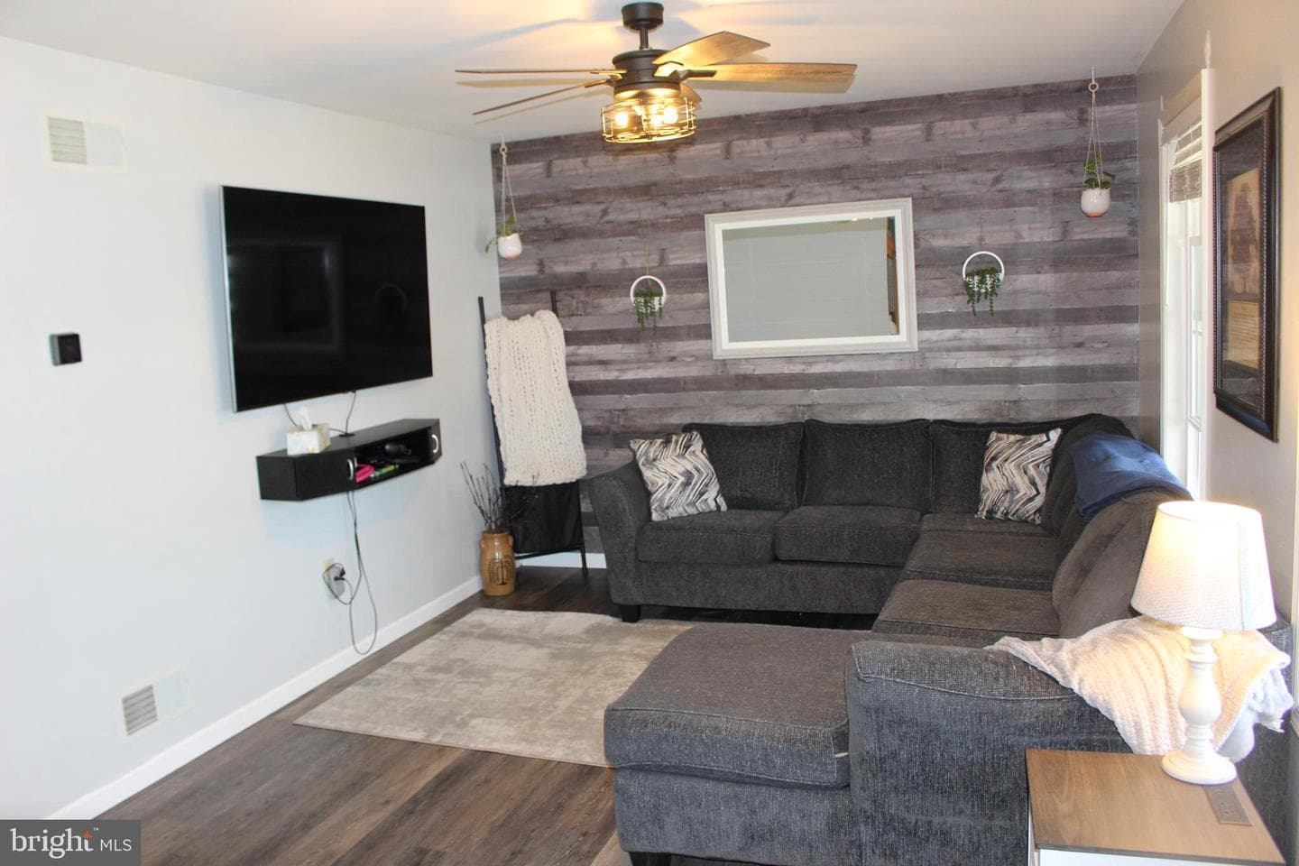 404 Tanger Street photo 2