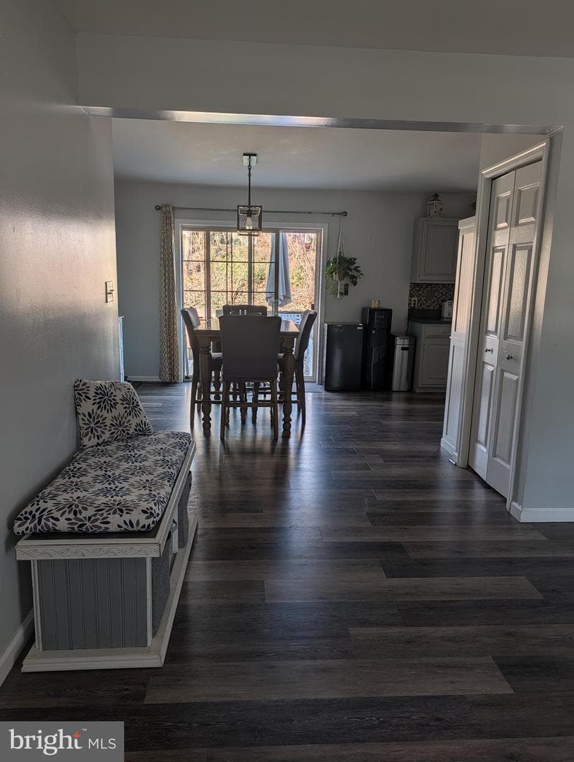 404 Tanger Street photo 3