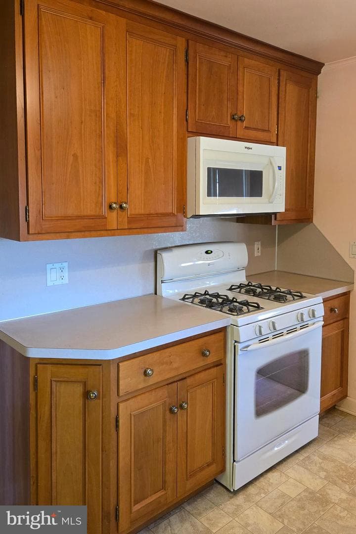 83 Highland Drive photo 9
