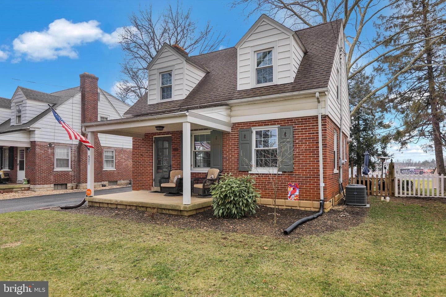 521 Pleasure Road photo 3