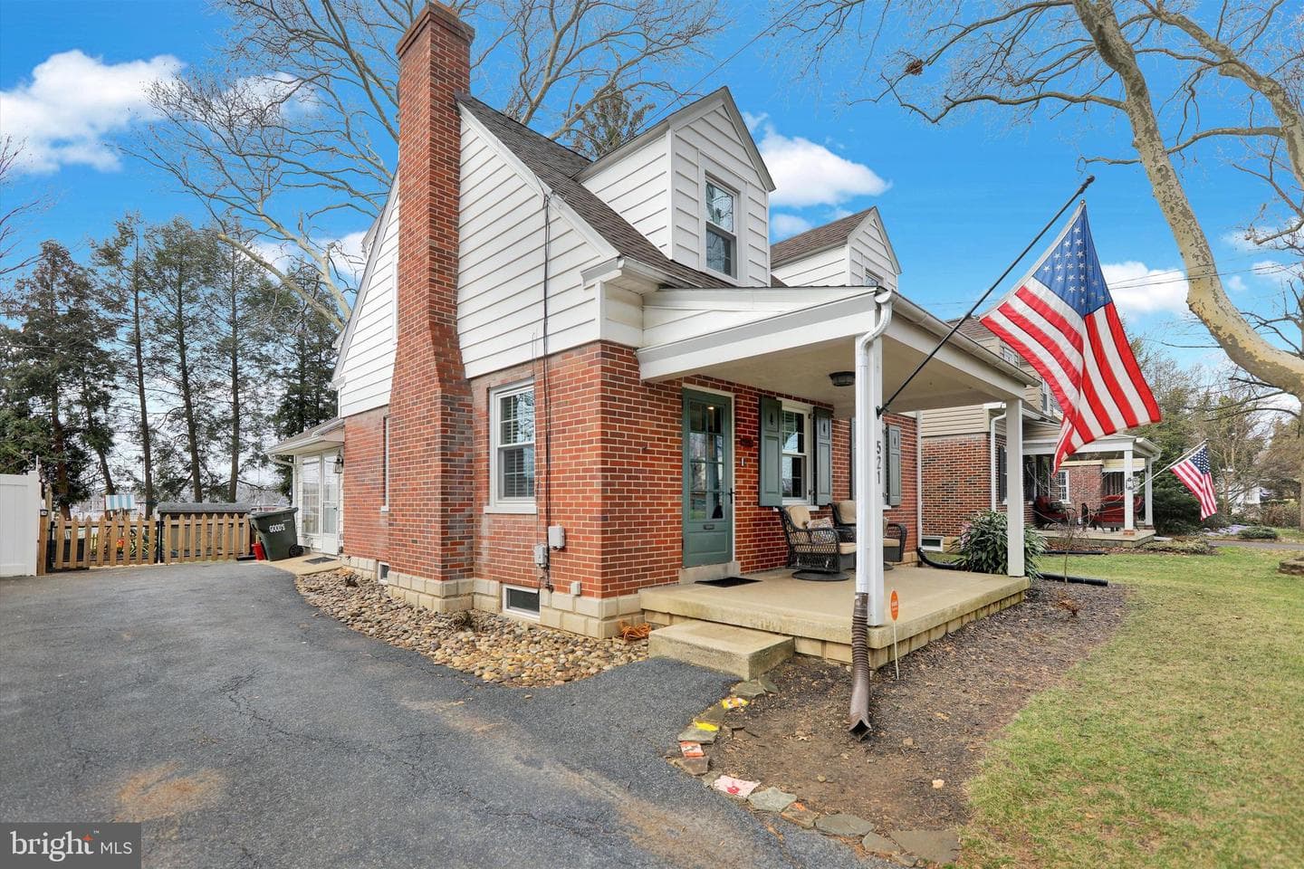 521 Pleasure Road photo 4