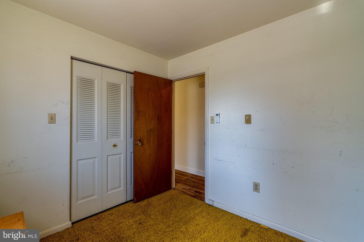 533 Martin Avenue photo 17