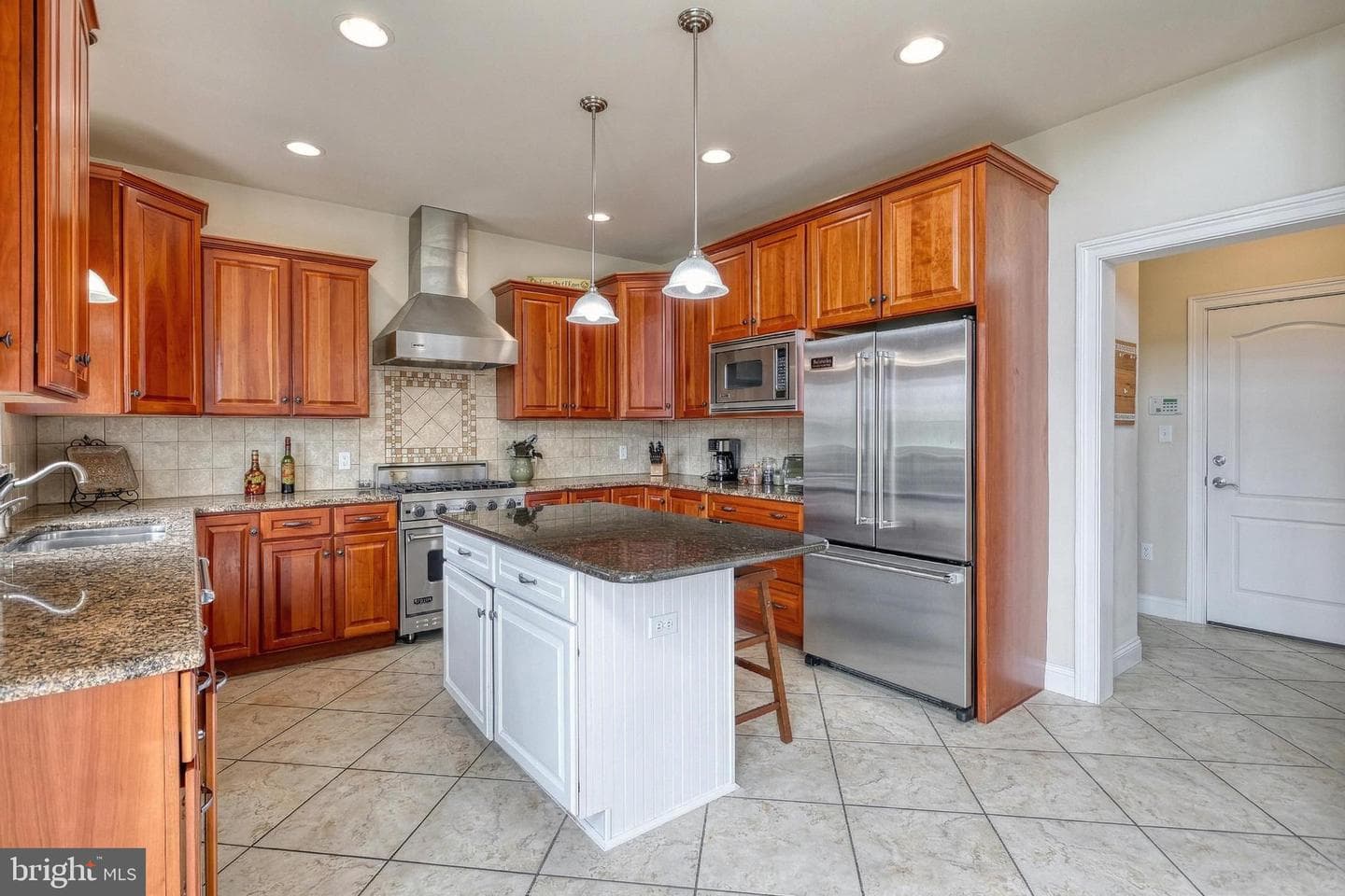 395 Ecker Drive photo 23