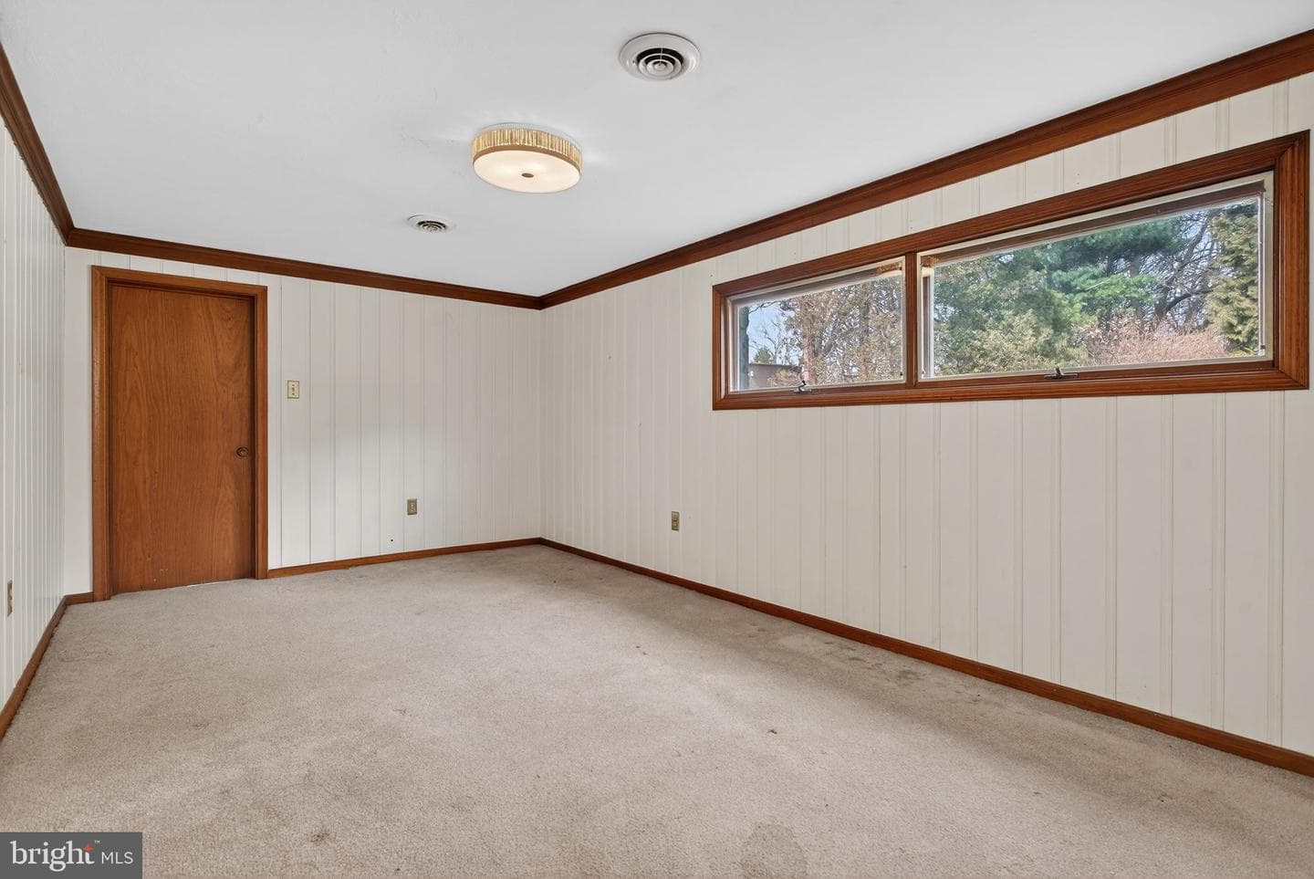 325 Murry Hill Drive photo 32