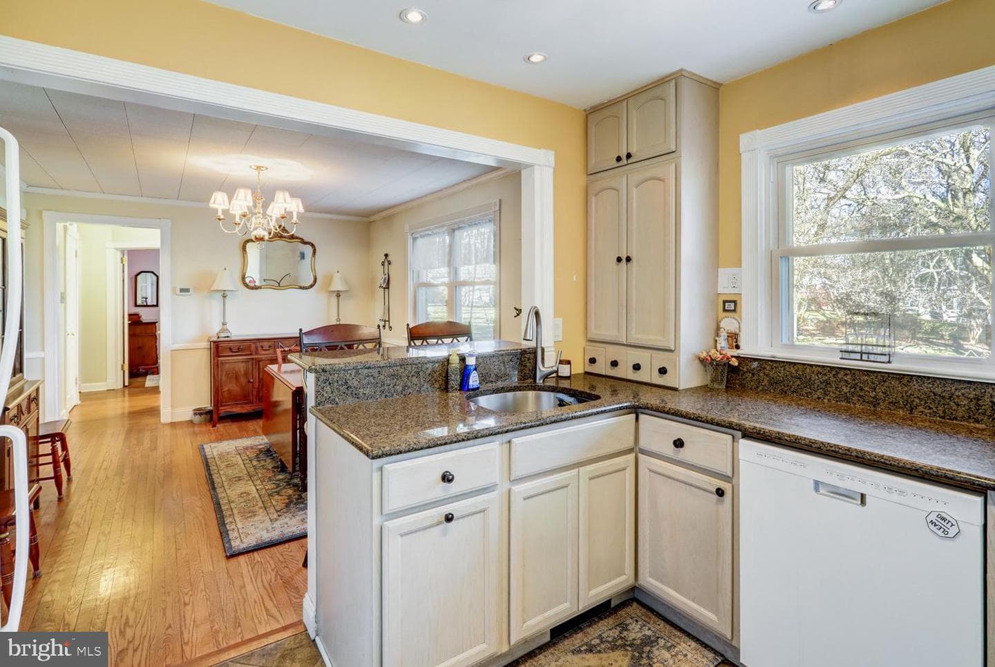 341 Maxson Road photo 9
