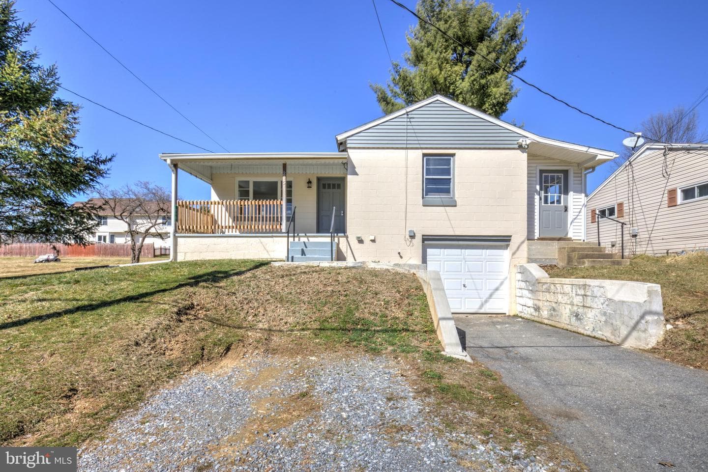215 Akron Road