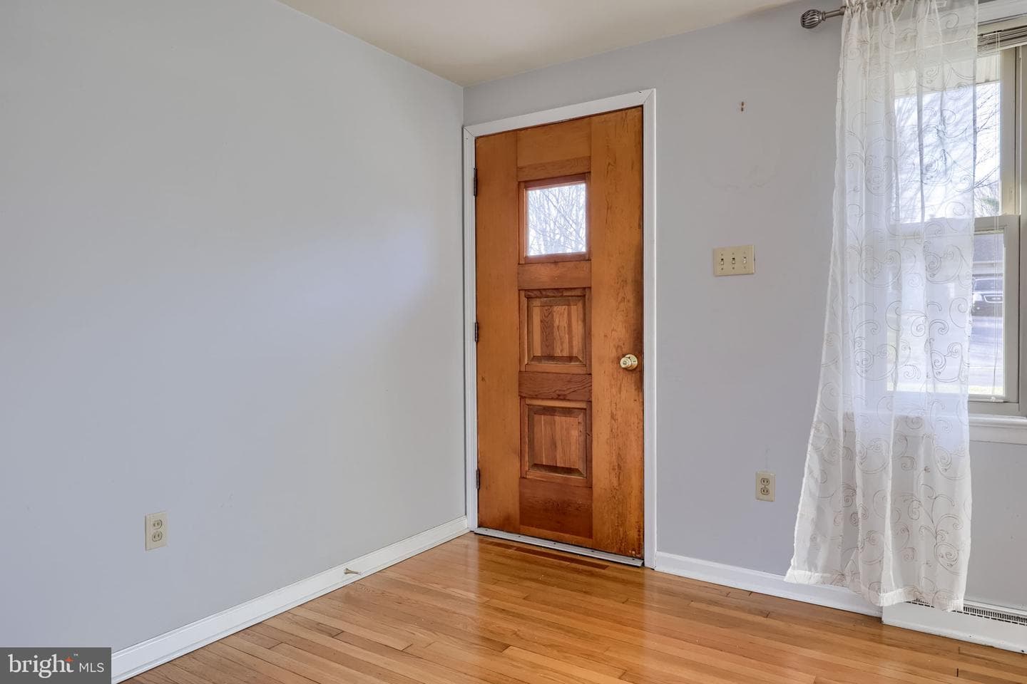 299 Rolling Terrace photo 11