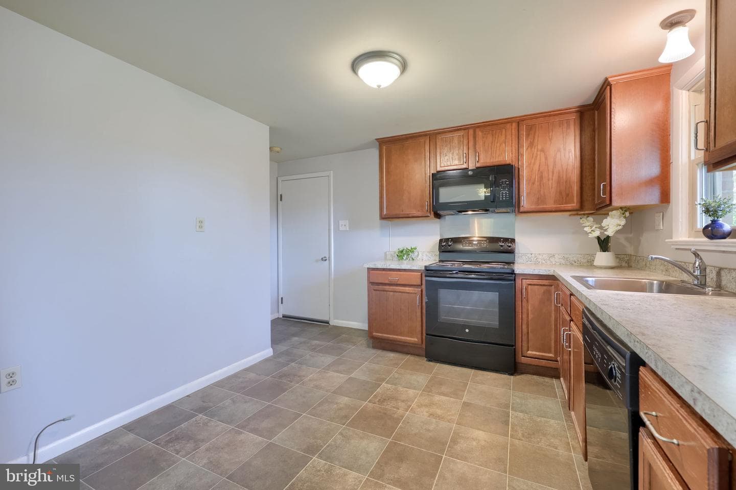 299 Rolling Terrace photo 20